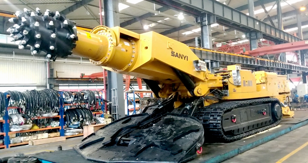 东大煤矿多措并举 加快16煤巷道施工进度